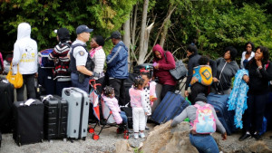 كندا تطلق برنامجاً شاملاً يسمح للمهاجرين بالحصول على الإقامة الدائمة