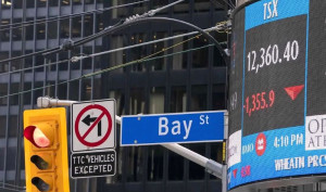 مؤشر TSX الكندي للأسهم يحقق أكبر مكاسبه في شهرين