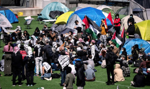 جامعة جزيرة فانكوفر تلجأ إلى القضاء لإزالة مخيم طلابي مؤيد لغزة